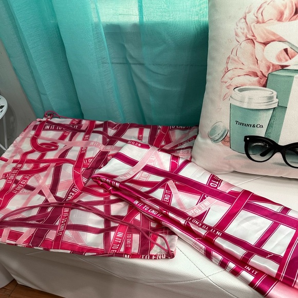 AVON Breast Cancer Crusade Drawstring Backpack and Scarf Set - Picture 5 of 6